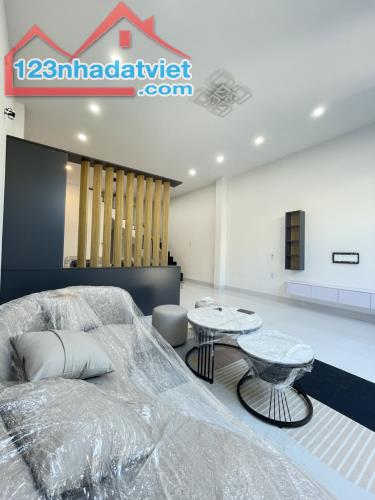 # Nhà kiệt 487 Nguyễn Tất Thành thông Trần Cao Vân 51m2, 2 tầng mới đẹp, 2.58 tỷ - 4