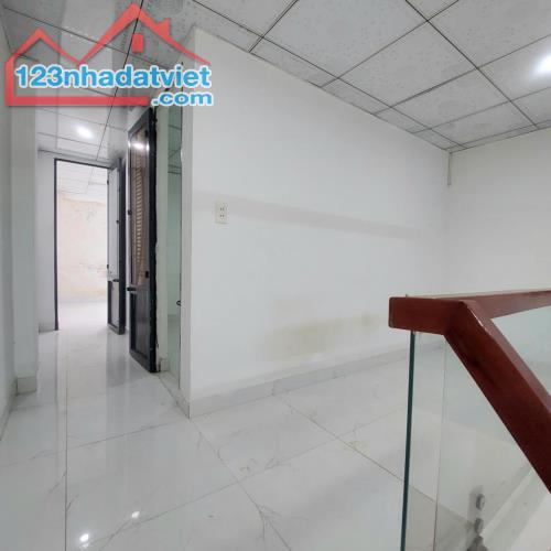 🏠 NHÀ KIỆT ĐƯỜNG ĐIỆN BIÊN PHỦ - 2 TẦNG 3PN VUÔNG VỨC - GIÁ CHỈ 2.45 TỶ - 3