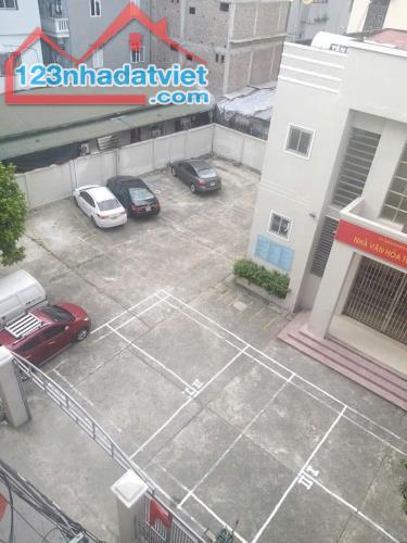 Ô tô đỗ cửa, 54m2, Phố Hoàng Như Tiếp, Long Biên,. Nhỉnh 13 tỷ,