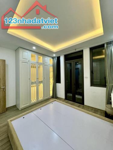 NHÀ 38M2*5T GIÁP BÁT, MỚI TINH, GẦN Ô TÔ, NGÕ BA GÁC - 2