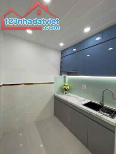 Nhà Lý Thường Kiệt P4 Gò Vấp- 26m2 -2Tầng - Tặng nội thất -Cách HXH 1 căn - Giá 3 tỷ nhỉnh - 1