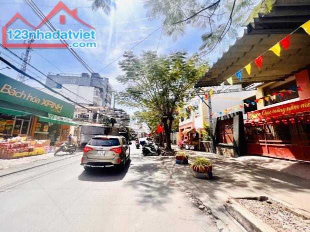 🏡🏡🏡 NHÀ 5 TẦNG HẺM XE HƠI THÔNG .LÊ ĐỨC THỌ PHƯỜNG 15 .GV ...DT 67M .💸💸💸 8.9 TỶ  + N - 1