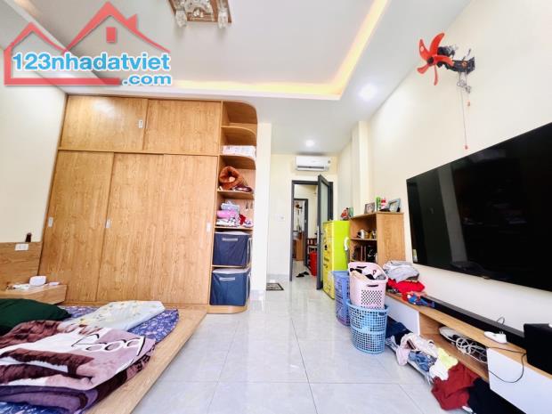 🏡🏡🏡 NHÀ 5 TẦNG HẺM XE HƠI THÔNG .LÊ ĐỨC THỌ PHƯỜNG 15 .GV ...DT 67M .💸💸💸 8.9 TỶ  + N - 5