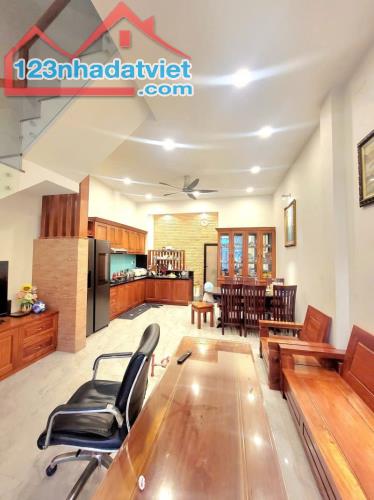 💥 MẶT TIỀN KINH DOANH SIÊU ĐỈNH - TRƯỜNG THỌ - 4 TẦNG - 11.9 TỶ TLCC 💥