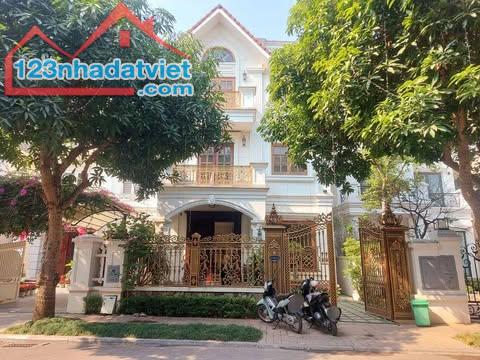 Bán Biệt Thự Hoa Sữa Vinhomes Riverside 295m2 View Sông, MT 9m Đẳng Cấp Hưởng Thụ 109 Tỷ - 2