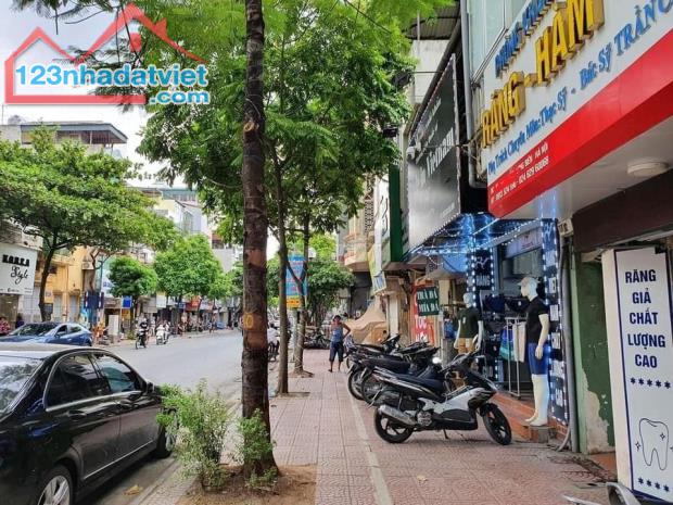 Bán Nhà Phố Ngọc Lâm Long Biên 98m2, Mặt Tiền Rộng, Kinh Doanh Đa Dạng, Giá 33 Tỷ