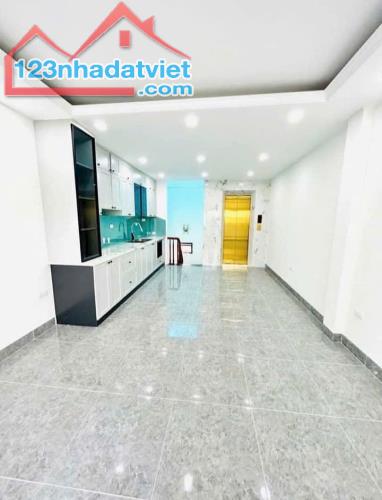 🍂 NHÀ MỚI TAM TRINH 13 TỶ/57M2-  THANG MÁY - PHÂN LÔ Ô TÔ - HÀNG XÓM GAMUDA - CV YÊN SỞ