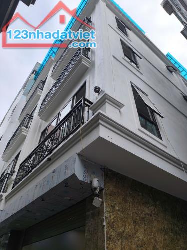 NHÀ ĐẸP ĐÓN TẾT TRUNG TÂM QUẬN HBT. LÔ 8 CĂN XÂY MỚI 5 TẦNG THANG NHỈNH 8 TỶ