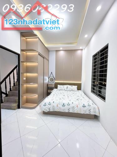 Bán nhà ngõ 173 Tam Trinh, Lô Góc đẹp, Nội Thất xịn, 31/40m², 3.73 tỷ - 4