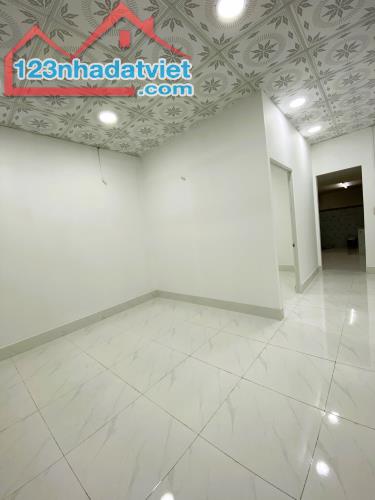 Bán nhà 55m², 2 pn, sổ hồng hoàn công, 3.5 tỷ - đường 4, Trường Thọ - 2