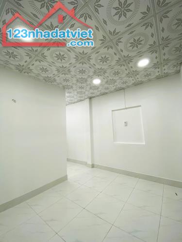 Bán nhà 55m², 2 pn, sổ hồng hoàn công, 3.5 tỷ - đường 4, Trường Thọ - 3