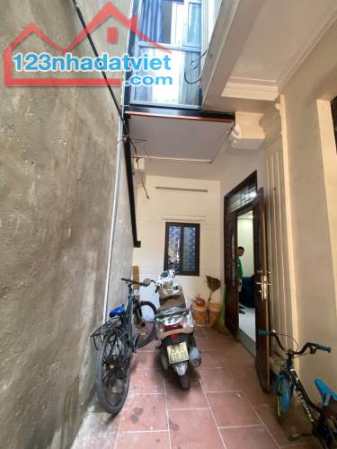 Bán nhà sổ đỏ – Thượng Hội – Thạch Bàn – Long Biên: 31m2-Giá 4.1 tỷ - 2