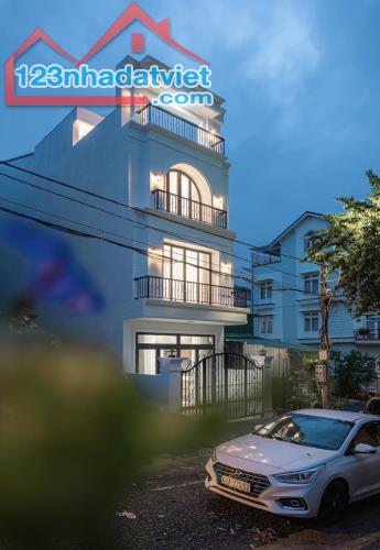 Bán villa mini phong cách hiện đại tại Trần Anh Tông Phường 8 Đà Lạt