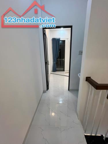 NHÀ 2 TẦNG HOÀ TRUNG, VĨNH HOÀ 41M2, ĐƯỜNG Ô TÔ 5M, 2PN GIÁ 2 TỶ 250 - 5