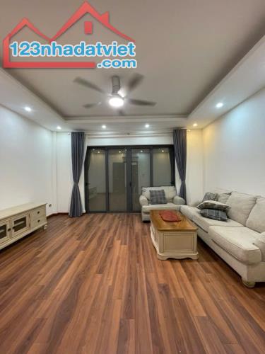 DT 80m2 SIÊU  PHẨM  NGỌC THỤY - GARA Ô TÔ , - NGÕ Ô TÔ THÔNG - GIÁ HƠN 16 Tỷ - 3