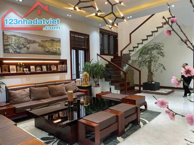 Phân lô, ô tô đỗ cửa ngày đêm, thang máy, hiện đại, Láng Hạ, Ba Đình, 50m, 11.8 tỷ - 1