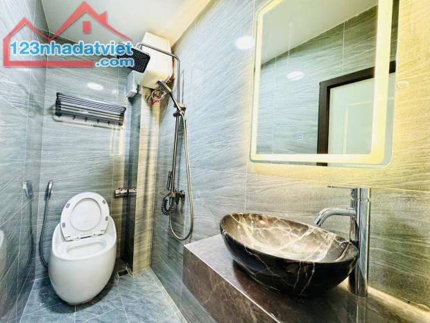 LÊ DUẨN –ĐỐNG ĐA-HAI BÀ TRƯNG DT 29M 5T GIÁ CHỈ 5.1 TỶ NHÀ ĐẸP 20M RA ÔTÔ - 5