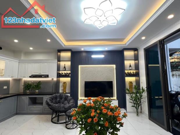BÁN NHÀ ĐẶNG VĂN NGỮ SÁT PHẠM NGỌC THẠCH KINH DOANH ĐỈNH, ĐƯỜNG Ô TÔ TRÁNH CÓ GARA