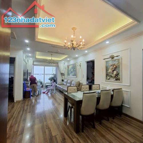 Bán căn hộ Chung cư cao cấp Golden Palace Mễ Trì, Nam Từ Liêm. 120m2, 3PN, 2wc, giá 8.3 tỷ - 2