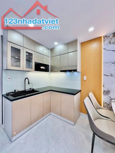 🌸Bán Nhà Căn Góc Mặt Tiền Duy Tân - Quận Phú Nhuận - 45m² - 2 tầng - 5,9 tỷ💰 - 1