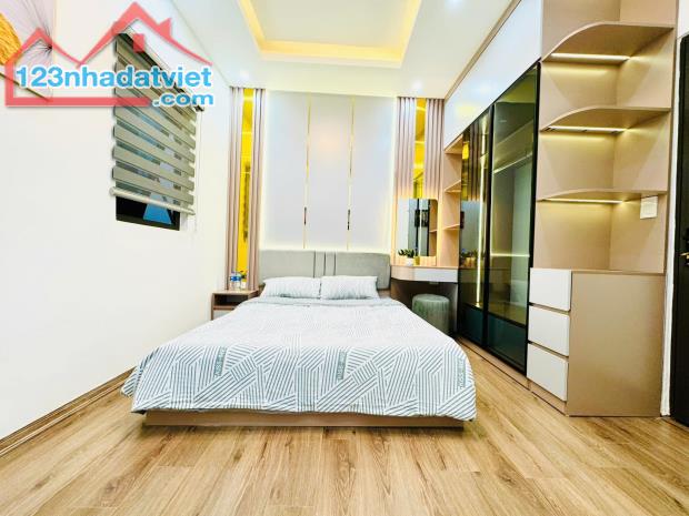 Bán nhà Lê Duẩn, ngõ thông, 50m ra phố, full nội thất, cực hiếm, 30m2, mt 4m, chỉ 5 tỷ. - 1