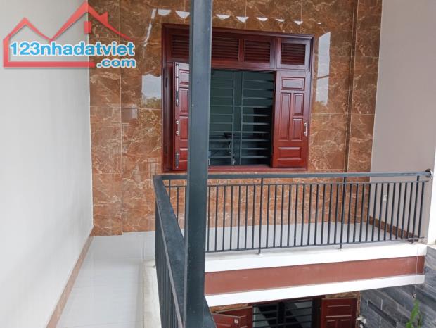 🏡 BÁN NHÀ 2 TẦNG - SAU MẶT TIỀN TÔN ĐỨC THẮNG - MT 8M Ô TÔ VÀO NHÀ - CHỈ NHỈNH 3 TỶ