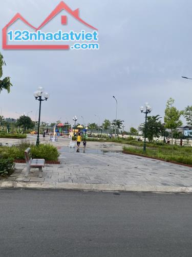 Bán 90m2 mặt Công viên Hồ điều hòa tại Tiên Dương – Đông Anh, đường 15m. Lh 0981568317 - 1