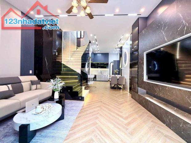 🚀🚀Siêu phẩm‼🏡 2 tầng sân vườn xây mới 100% bảo hành đầy đủ - điện biên phủ , Diện tích - 1