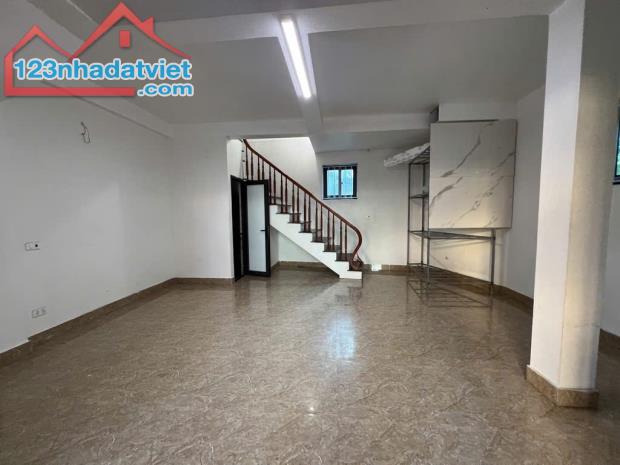 BÁN NHÀ ĐẸP PHÂN LÔ CÁN BỘ, HOÀNG HOA THÁM, HÀ ĐÔNG 8 TỶ