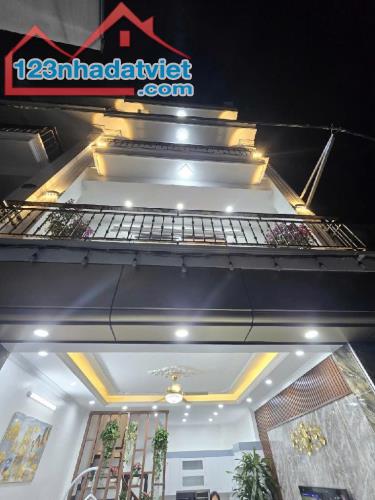 HIẾM TỰU LIỆT - HÀNG XÓM LINH ĐÀM- 10M RA MẶT PHỐ -NHÀ MỚI 6 TẦNG THANG MÁY