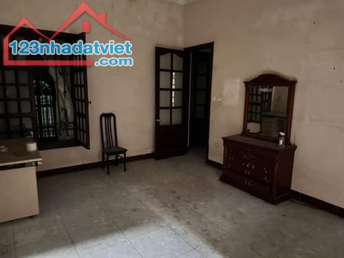 Y8YYRK 🏡 Biệt Thự Hiếm Có Với Mặt Tiền Đẹp, Sở Hữu Pháp Lý Chuẩn, Đầu Tư An Toàn - 6