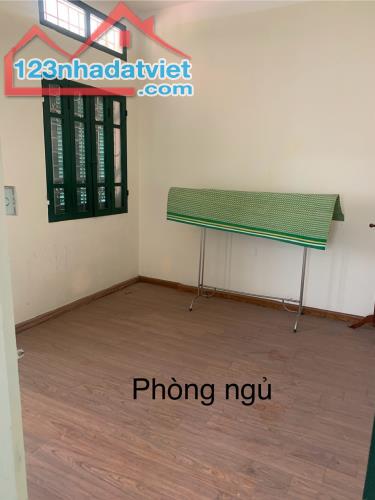 Cần bán căn hộ tập thể Hàm Tử Quan, Hoàn Kiếm 34m giá 2.6 tỷ, 2 ban công, sổ đỏ giao dịch - 1