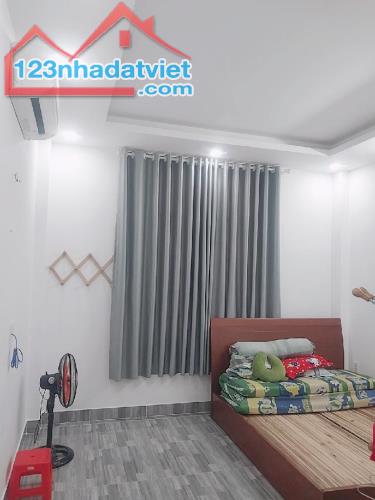 MẶT TIỀN KINH DOANH LIÊN KHU 4-5 -BÌNH HƯNG HÒA B - BÌNH TÂN -116M2 - 3 TẦNG - GIÁ : 9,59T - 2