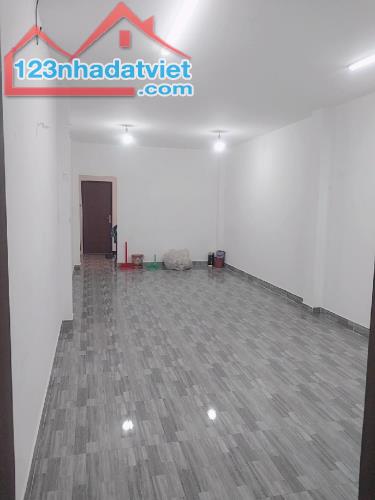 MẶT TIỀN KINH DOANH LIÊN KHU 4-5 -BÌNH HƯNG HÒA B - BÌNH TÂN -116M2 - 3 TẦNG - GIÁ : 9,59T - 3