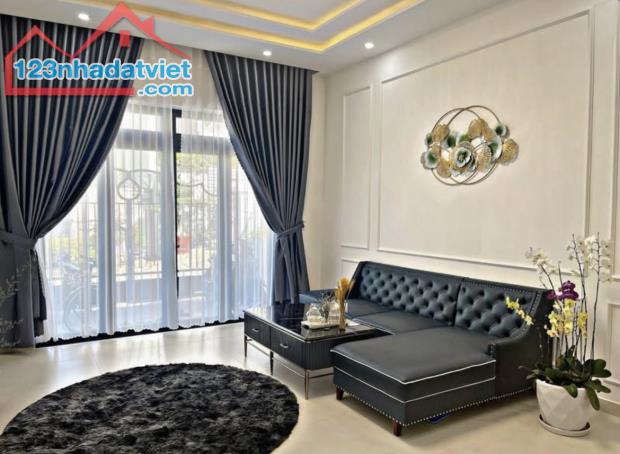 🏡NHÀ Mới ĂN TẾT🏡KQH PHƯỜNG 8 đường nhựa OTO thông💰8,x tỷ✨cách Hồ Xuân Hương chỉ 4 phút