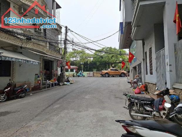 Bán nhà Nguyễn Hoàng Tôn 39/40m 4 tầng giá 11.6 tỷ - 1