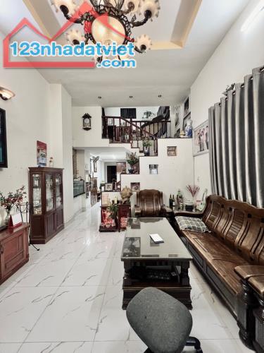 Bán nhà P15 Tân Bình, Trường Chinh, ô tô vô nhà, 6x16m, 3 tầng, 8.x tỷ