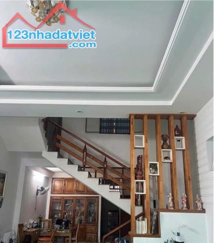 Bán nhà 3 tầng mặt tiền Nhơn Hòa 14. phường Hòa An. Cẩm Lệ. DT: 100m2. Giá 4.15 tỷ TL