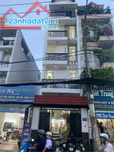 Bán nhà 4x20m, 6 Tầng. Mặt tiền Đường Số 8, Phường 11. Giá 14.5 tỷ TL