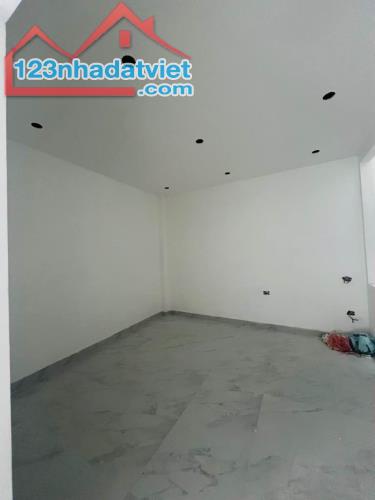 BÁN NHÀ 294 ĐỘI CẤN - 41M² - 5 TẦNG - NHỈNH 9 TỶ - 10M Ô TÔ ĐỖ - NGÕ CỰC NÔNG