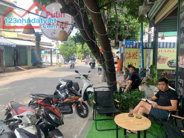 Quận Tân Phú ! QUÁN CAFE GÓC 2 MT ĐẸP LẮM ! SANG RẺ TRƯỚC TẾT ! QUÁN DTSD 10m x - 3