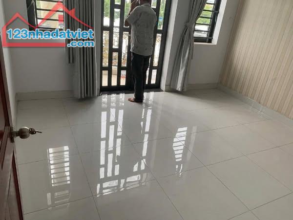 Nhà QUỐC LỘ 13 Hiệp Bình Phước Thủ Đức, giá 7 tỷ nhỉnh - HXT - 4 TẦNG - 64m2 - Dòng tiền - 2