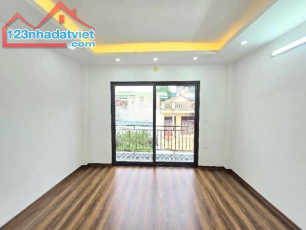 BÁN NHÀ - TRUNG TÂM  HOÀNG MAI -NHÀ ĐẸP 38M2*5 TẦNG -Ô TÔ - CHỈ HƠN 5 TỶ - 4