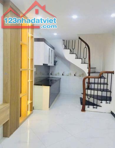 💥4 ,5TỶ NGAY PHỐ HỒNG MAI 20M2/22M2/4 TẦNG - NHÀ MỚI ĐẸP Ở NGAY - 50M RA Ô TÔ.