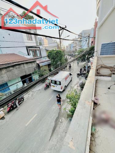 Bán nhà mặt tiền Ba Đình p10 Q8. 42m2 ngang gần 4.5m, hẻm sau 2,5m hoàn công 6 Ty1x - 1