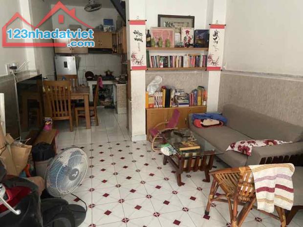 Nhà Nơ Trang Long, hẻm 3 gác, 2 tầng, 35m2, 4.2 tỷ