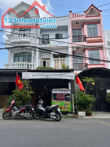 Nhà đúc 1 trệt 2 lầu đường nhựa 12m gần chợ hương lộ 80b ngã 3 đông quang hiệp thành - 1