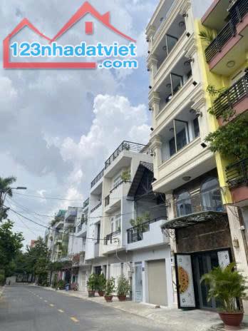 Nhà 1 trệt 3 lầu ST, đường Dương Quảng Hàm, P.5, GV. DT: 5m x 20m giá: 13,5ty TL - 1