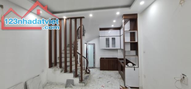 Bán Nhà Ngõ 412 Ngọc  Thụy, Long Biên, 31m2, 5 Tầng, Phân Lô, Ô TÔ,Nhỉnh 5 Tỷ - 1