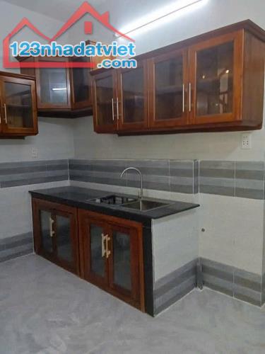 Bán Nhà , 48m2 TTN06, phường Tân Thới Nhất , Q12, giá chỉ hơn 3tỷ xíu.